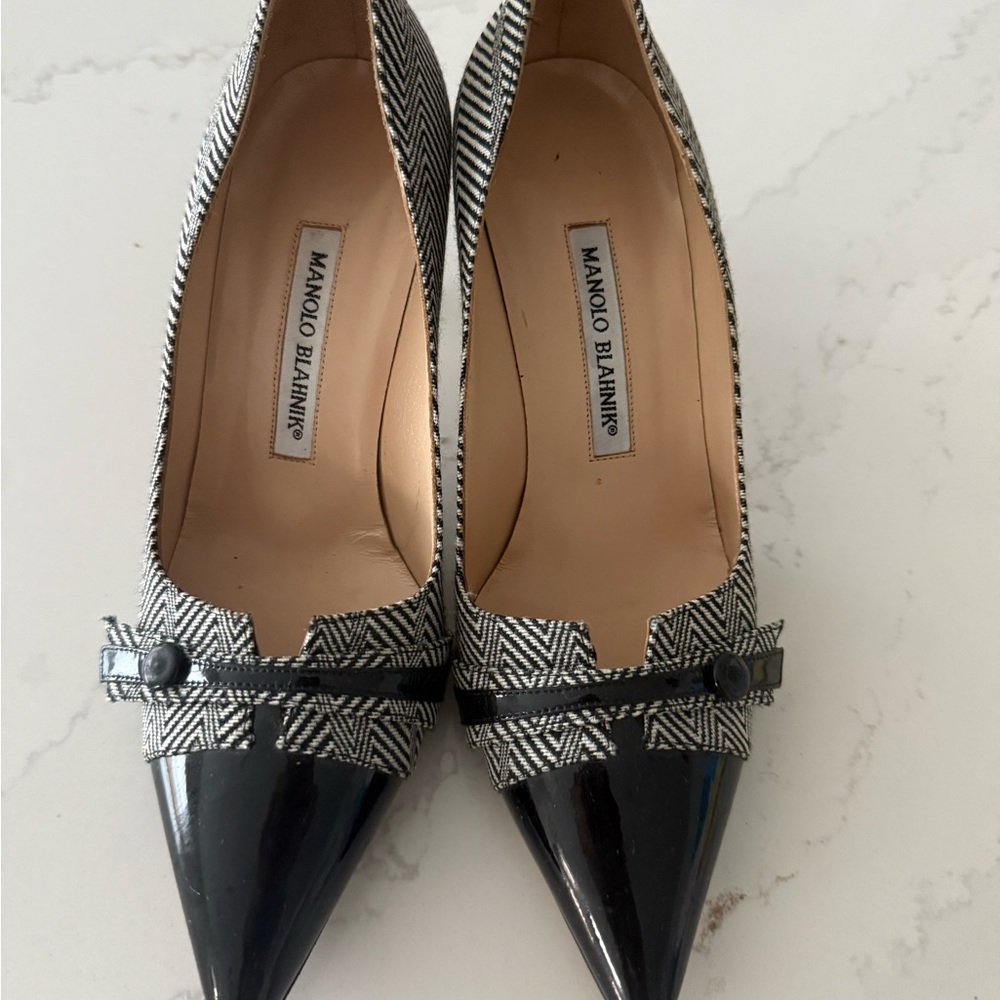 Manolo Blahnik Herringbone Black Heels